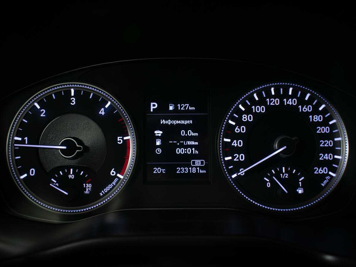 Hyundai Santa Fe с пробегом — 2018 год. Фото: #11