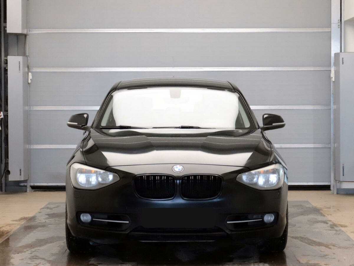 BMW 1 серии с пробегом — 2012 год. Фото: #1