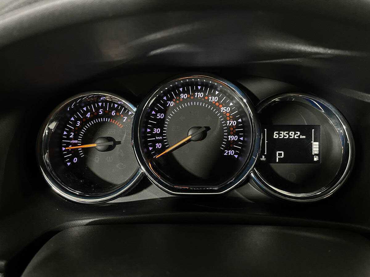 Renault Sandero с пробегом — 2019 год. Фото: #12