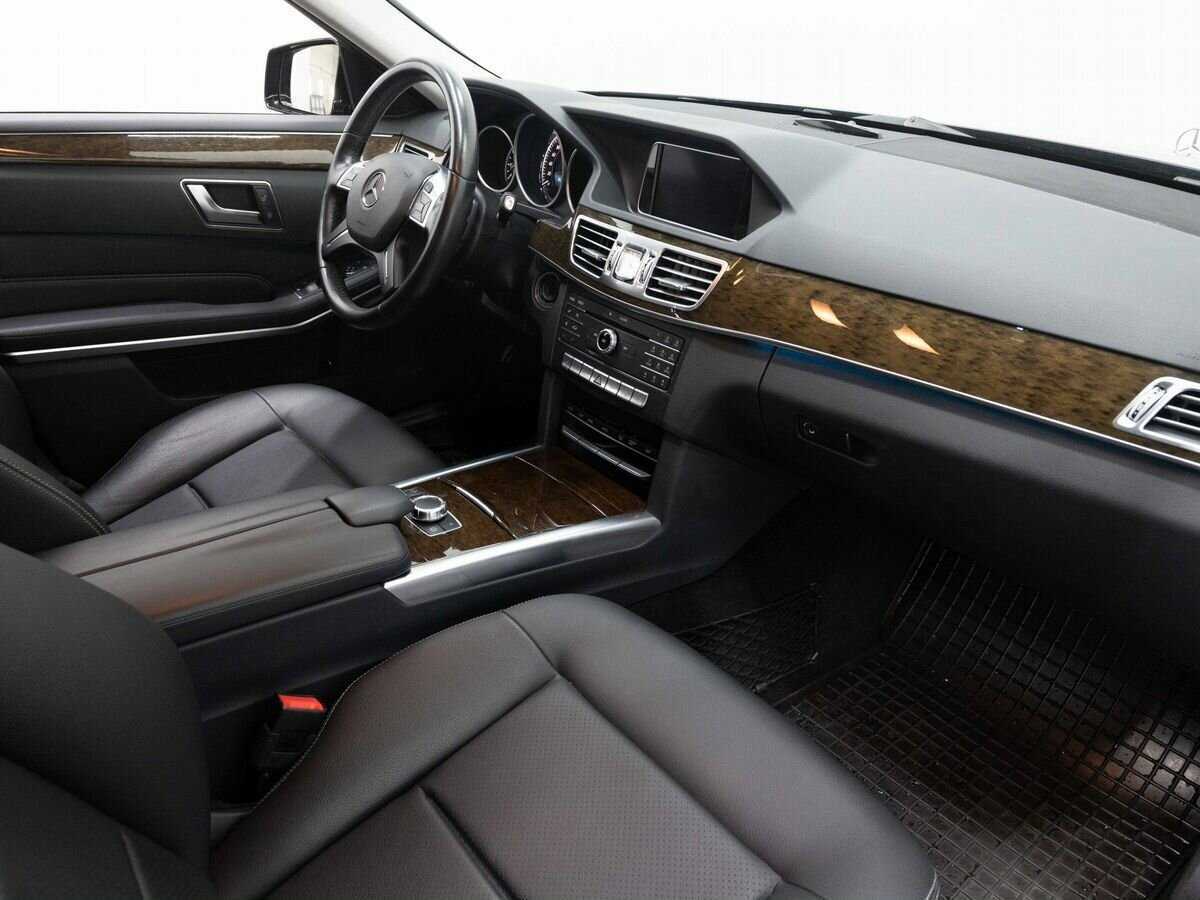 Mercedes-Benz E-Класс с пробегом — 2015 год. Фото: #12