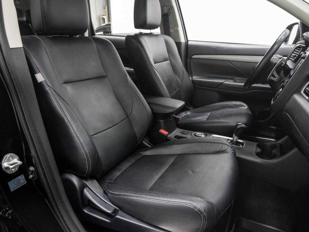 Mitsubishi Outlander с пробегом — 2013 год. Фото: #7