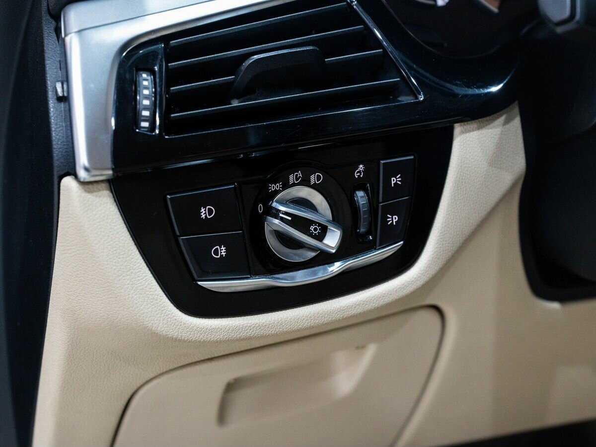 BMW 5 серии с пробегом — 2017 год. Фото: #13