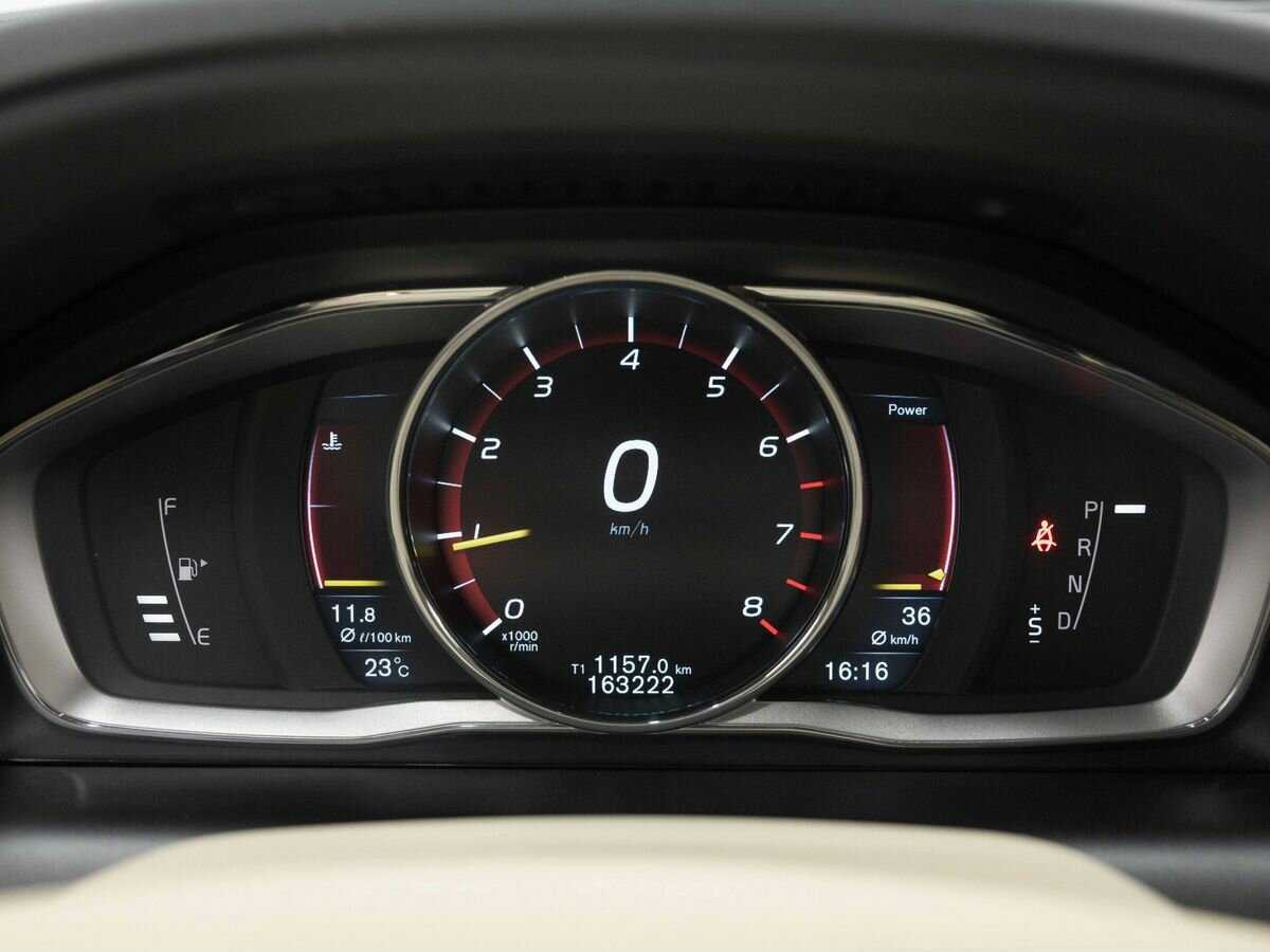 Volvo XC60 с пробегом — 2014 год. Фото: #17