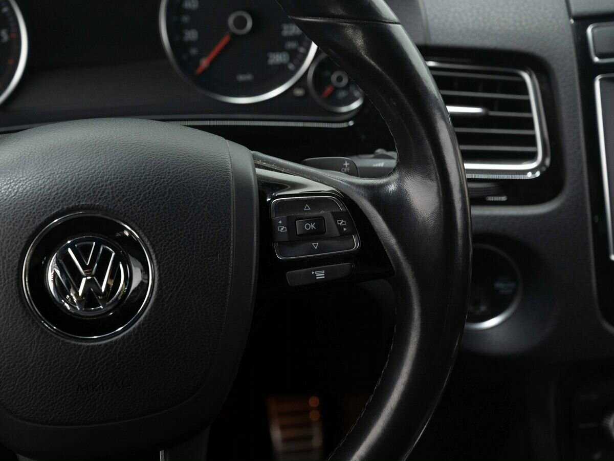 Volkswagen Touareg с пробегом — 2017 год. Фото: #16