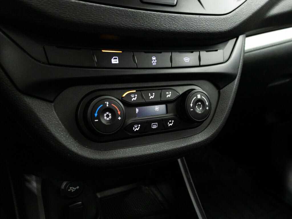 Lada (ВАЗ) Vesta с пробегом — 2021 год. Фото: #14