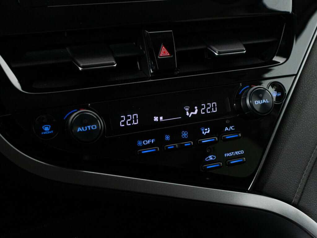 Toyota Camry с пробегом — 2021 год. Фото: #16