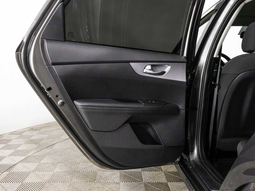 Kia Cerato с пробегом — 2022 год. Фото: #23