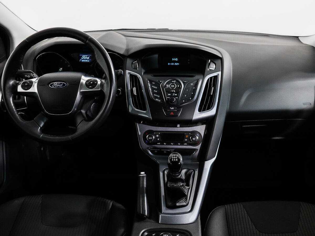 Ford Focus с пробегом — 2014 год. Фото: #12