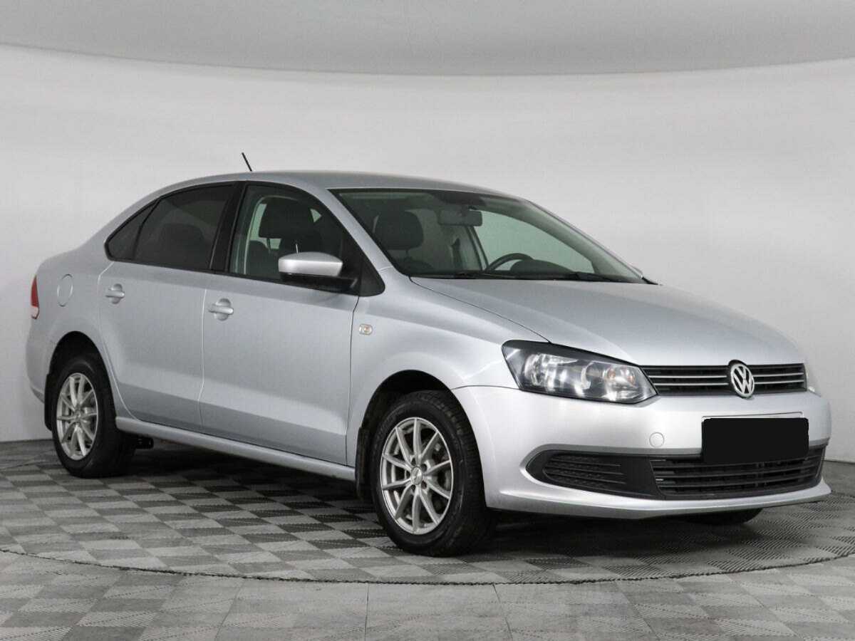 Volkswagen Polo с пробегом — 2015 год. Фото: #2