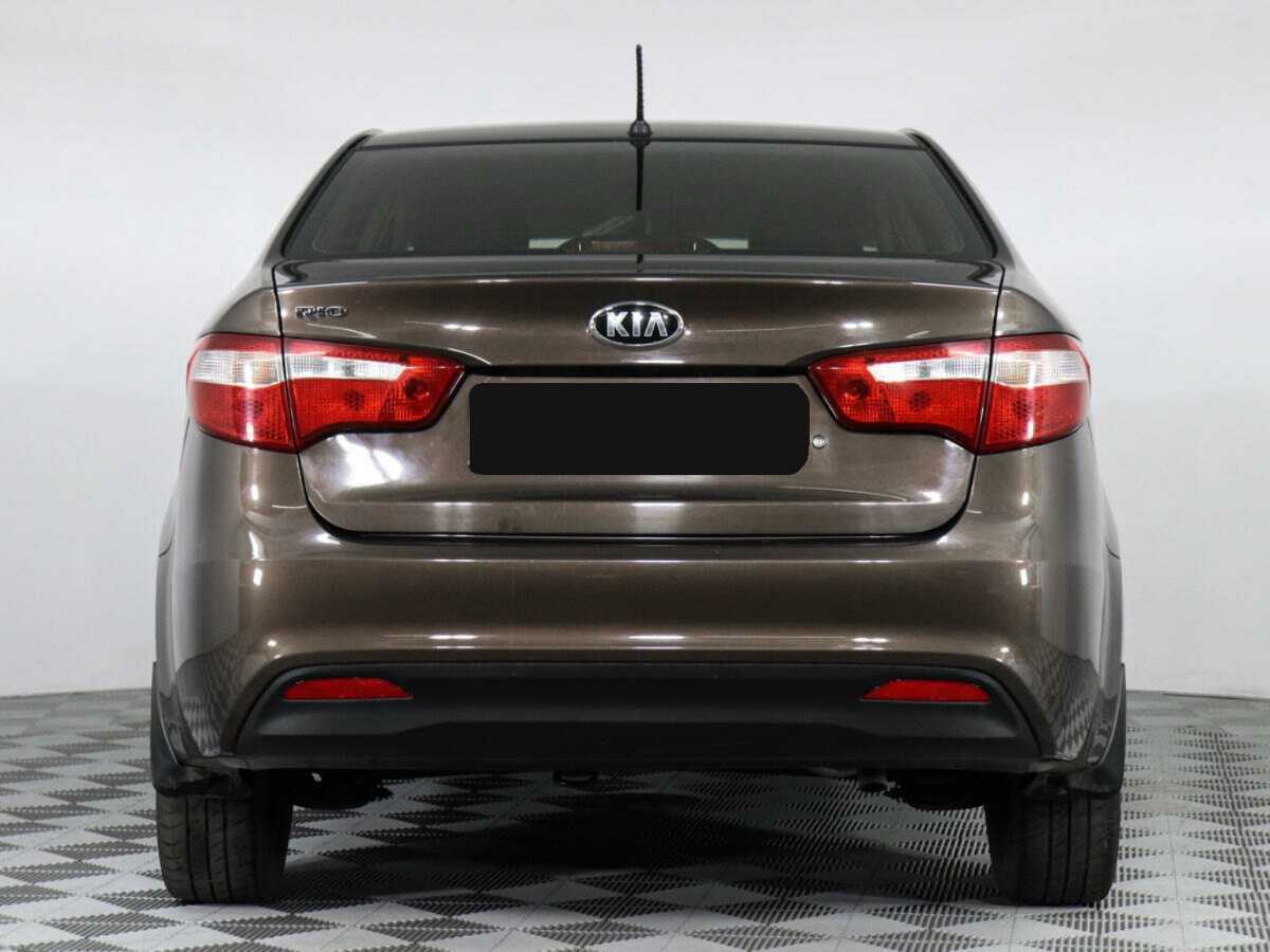 Kia Rio с пробегом — 2014 год. Фото: #5