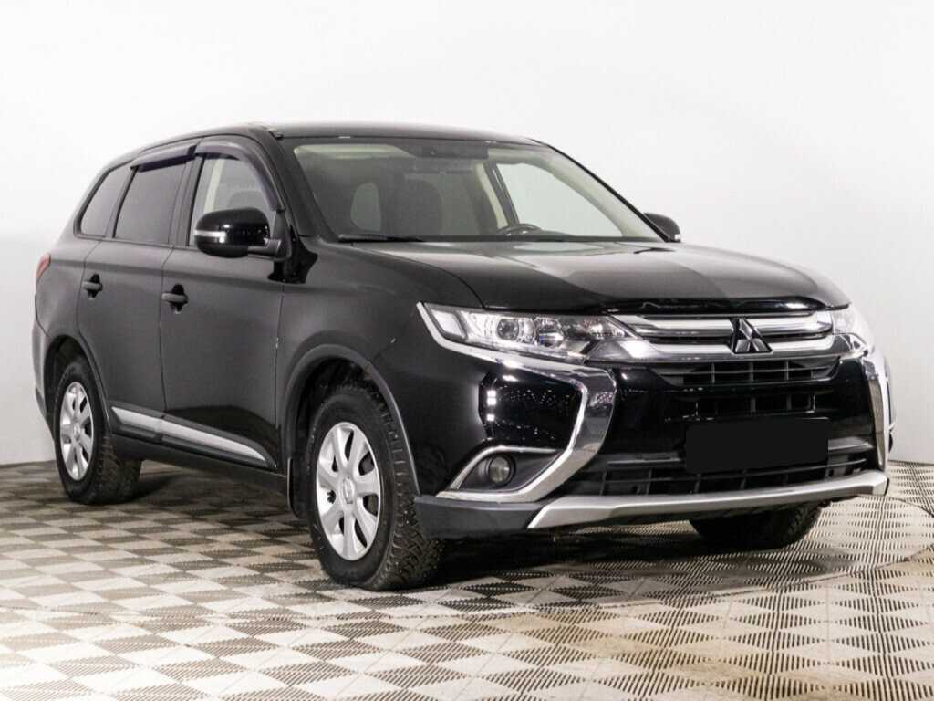 Mitsubishi Outlander с пробегом — 2017 год. Фото: #2