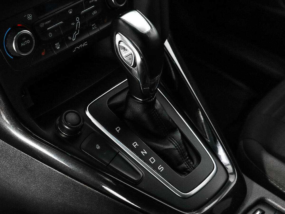 Ford Focus с пробегом — 2015 год. Фото: #9