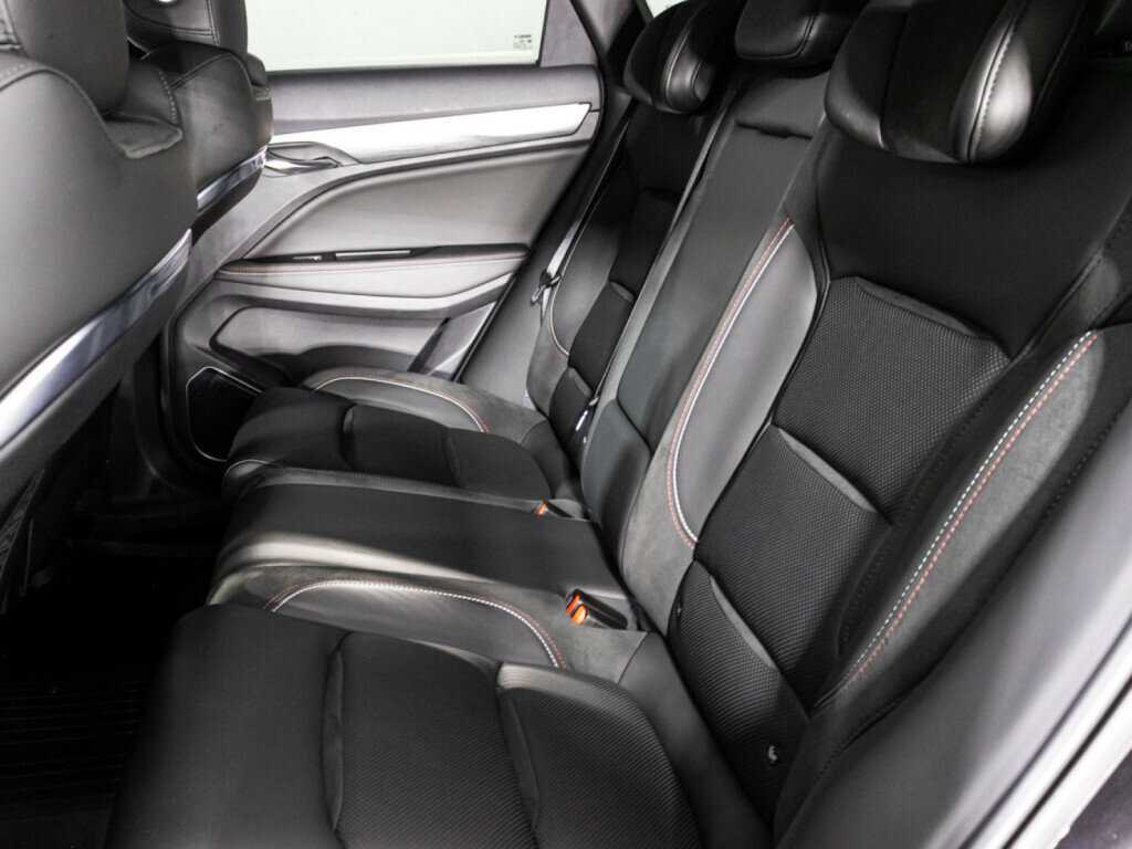 Geely Tugella с пробегом — 2022 год. Фото: #9