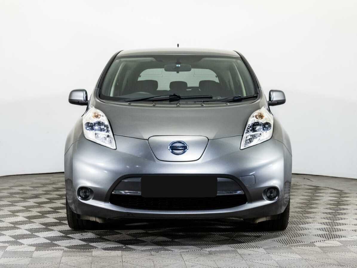 Nissan Leaf с пробегом — 2013 год. Фото: #1