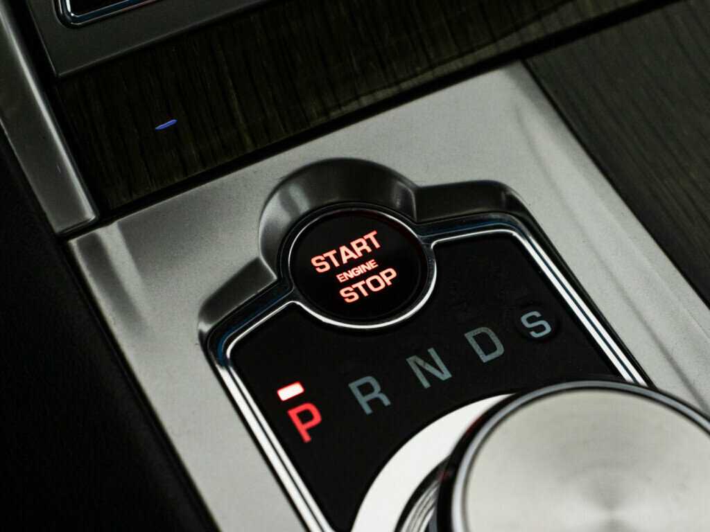 Jaguar XF с пробегом — 2012 год. Фото: #19