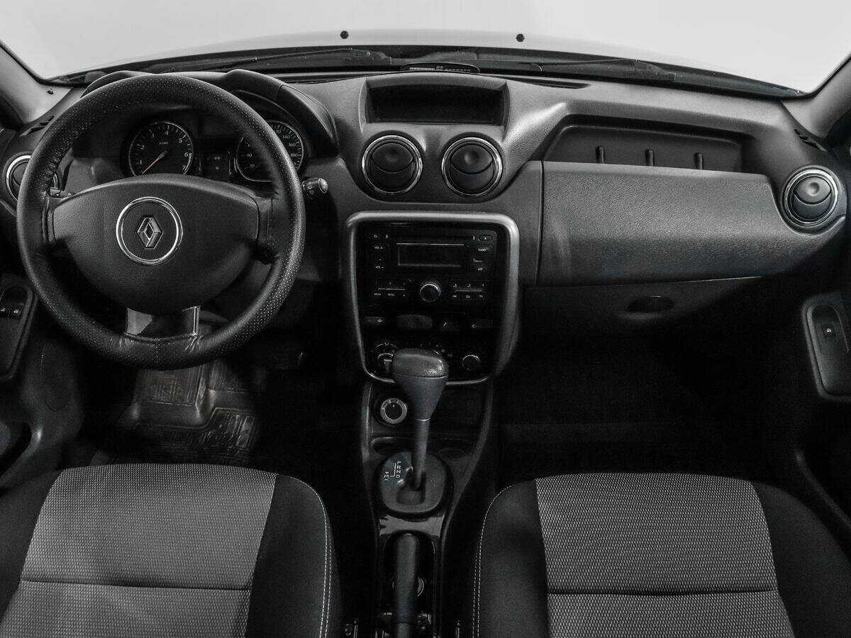 Renault Duster с пробегом — 2013 год. Фото: #11