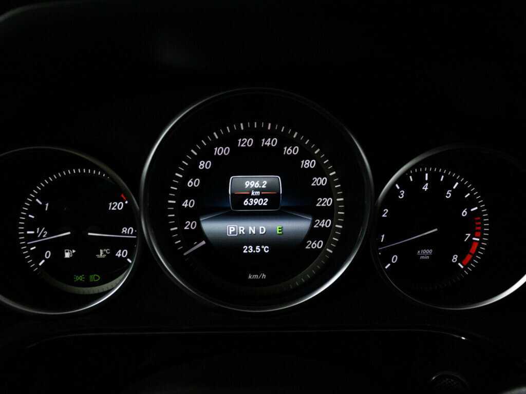 Mercedes-Benz E-Класс с пробегом — 2013 год. Фото: #11