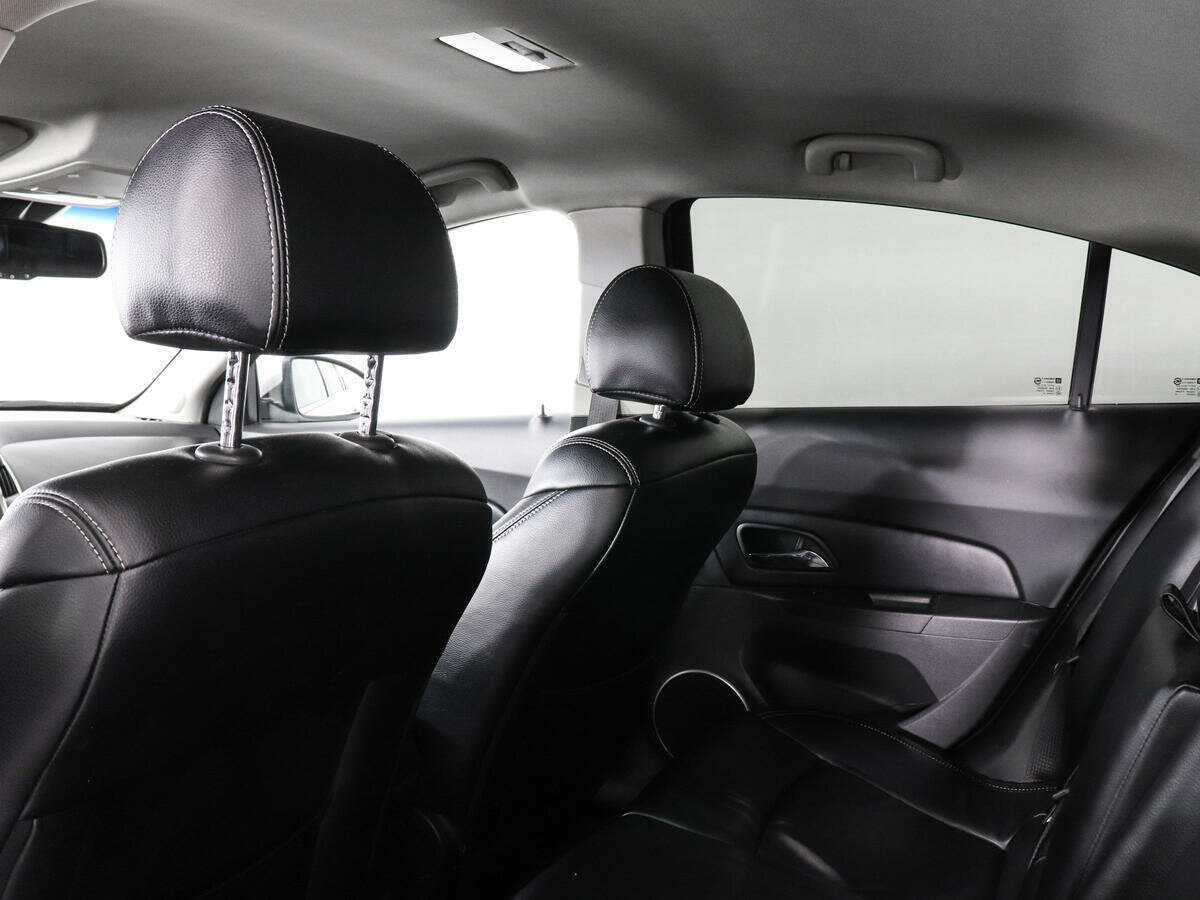 Chevrolet Cruze с пробегом — 2014 год. Фото: #11