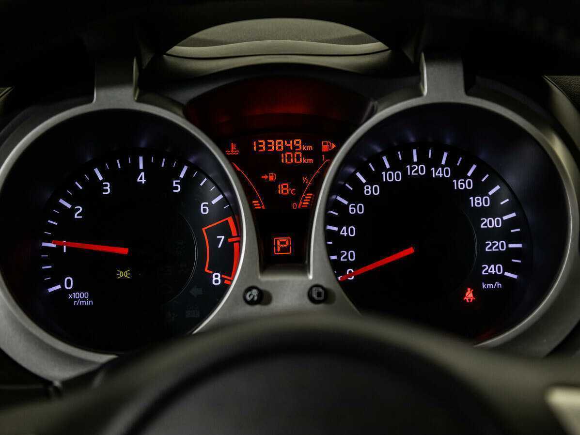 Nissan Juke с пробегом — 2013 год. Фото: #11