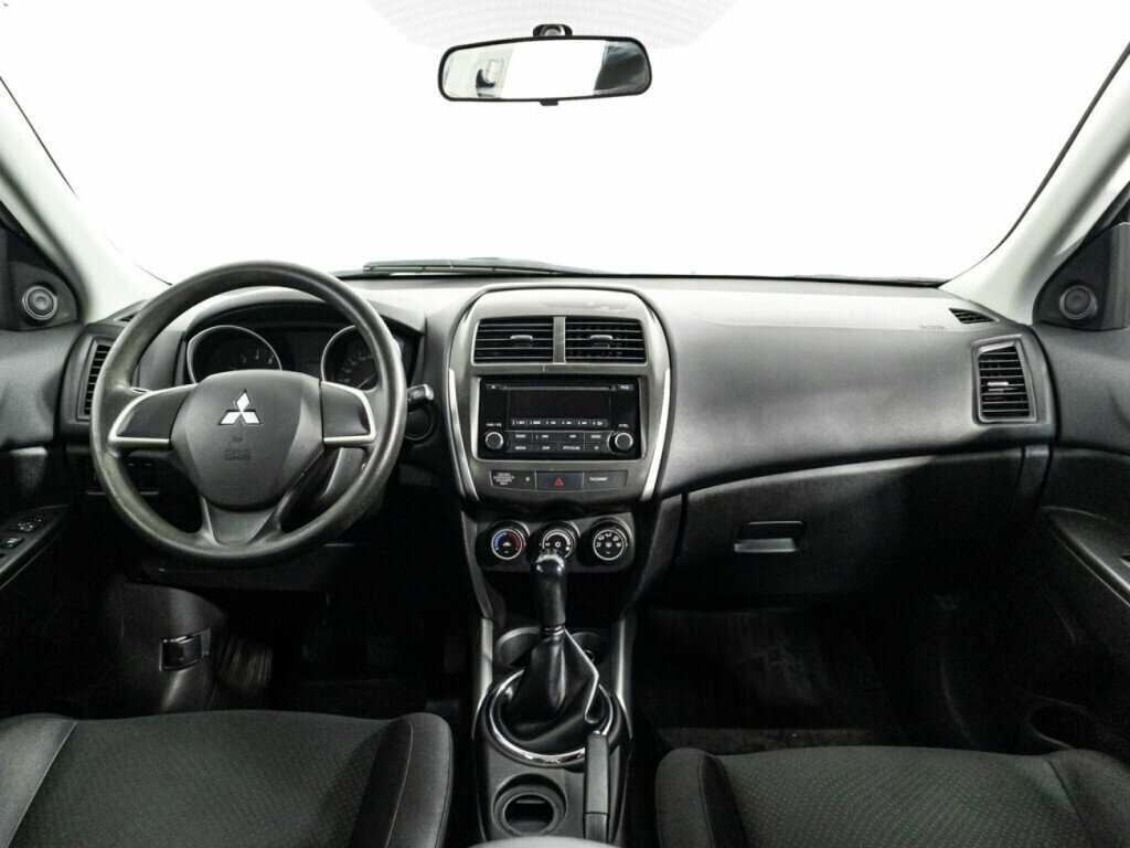 Mitsubishi ASX с пробегом — 2013 год. Фото: #12