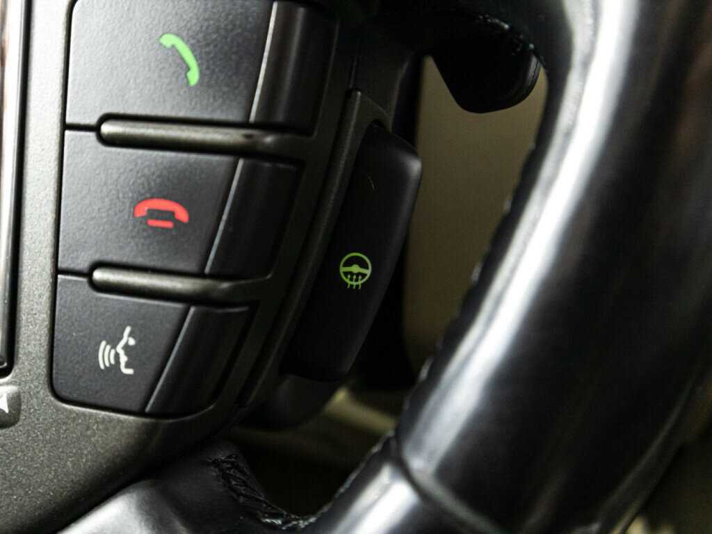 Land Rover Discovery с пробегом — 2013 год. Фото: #27