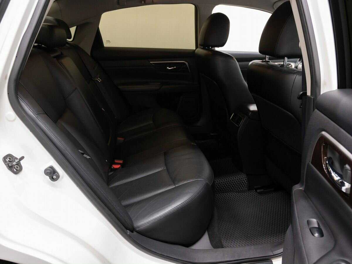 Nissan Teana с пробегом — 2015 год. Фото: #11