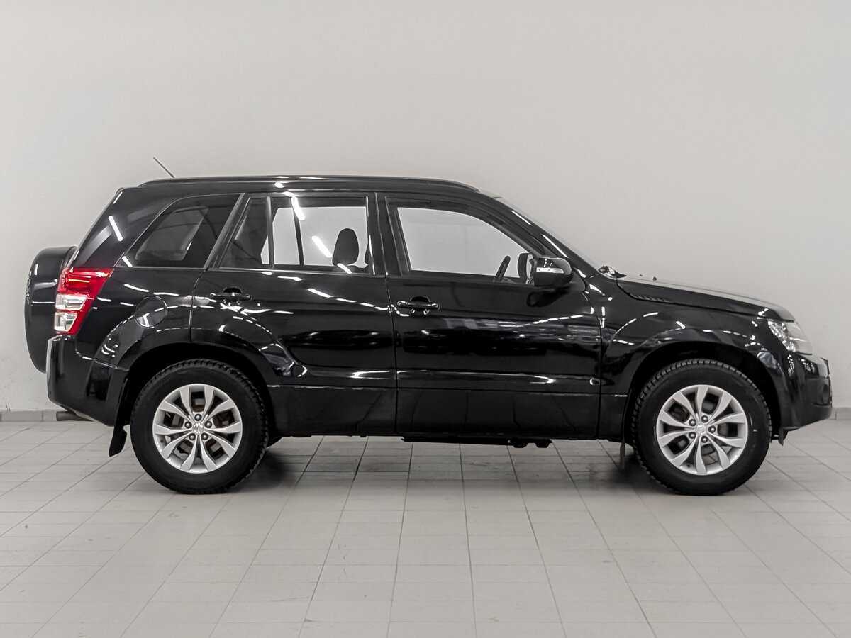 Suzuki Grand Vitara с пробегом — 2012 год. Фото: #3