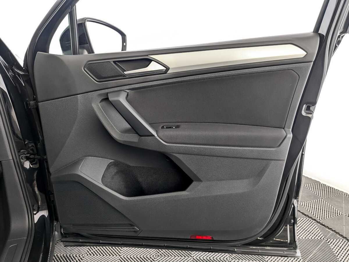 Volkswagen Tiguan с пробегом — 2020 год. Фото: #23
