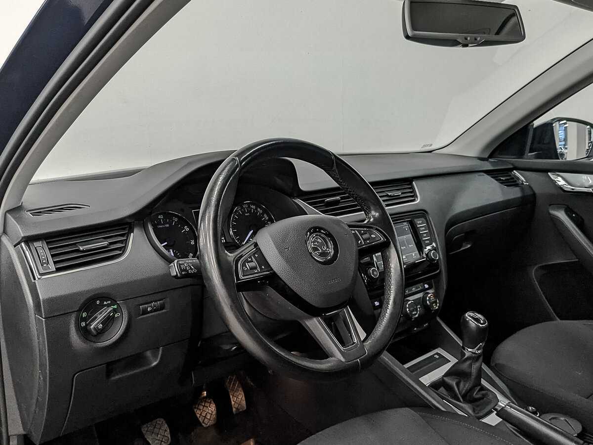 Skoda Octavia с пробегом — 2015 год. Фото: #13