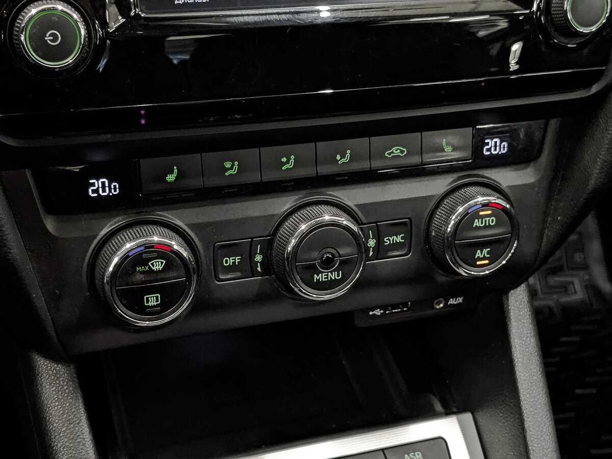 Skoda Octavia с пробегом — 2015 год. Фото: #19