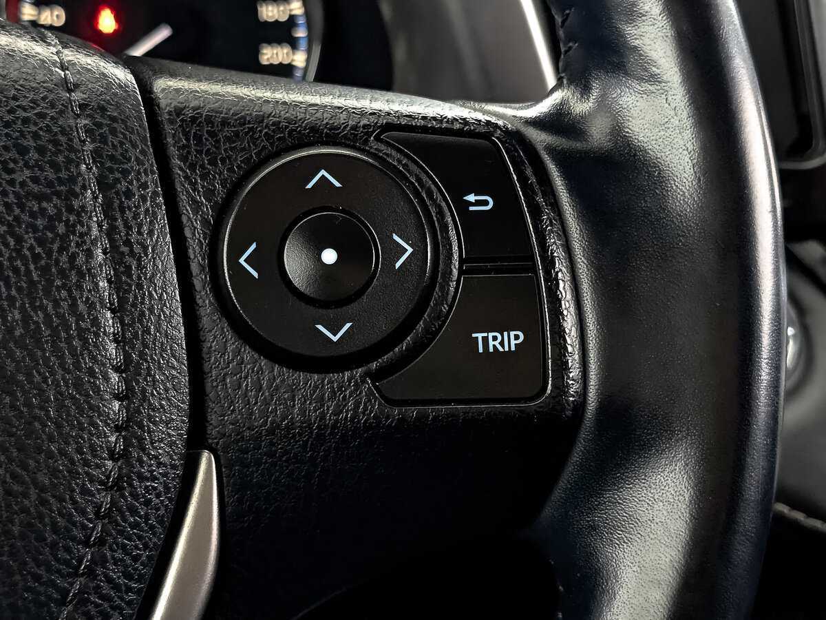 Toyota RAV4 с пробегом — 2018 год. Фото: #25