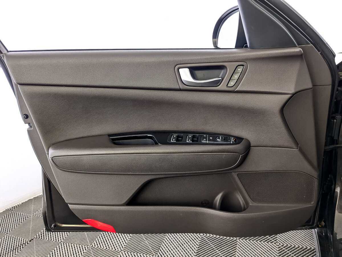 Kia Optima с пробегом — 2018 год. Фото: #18