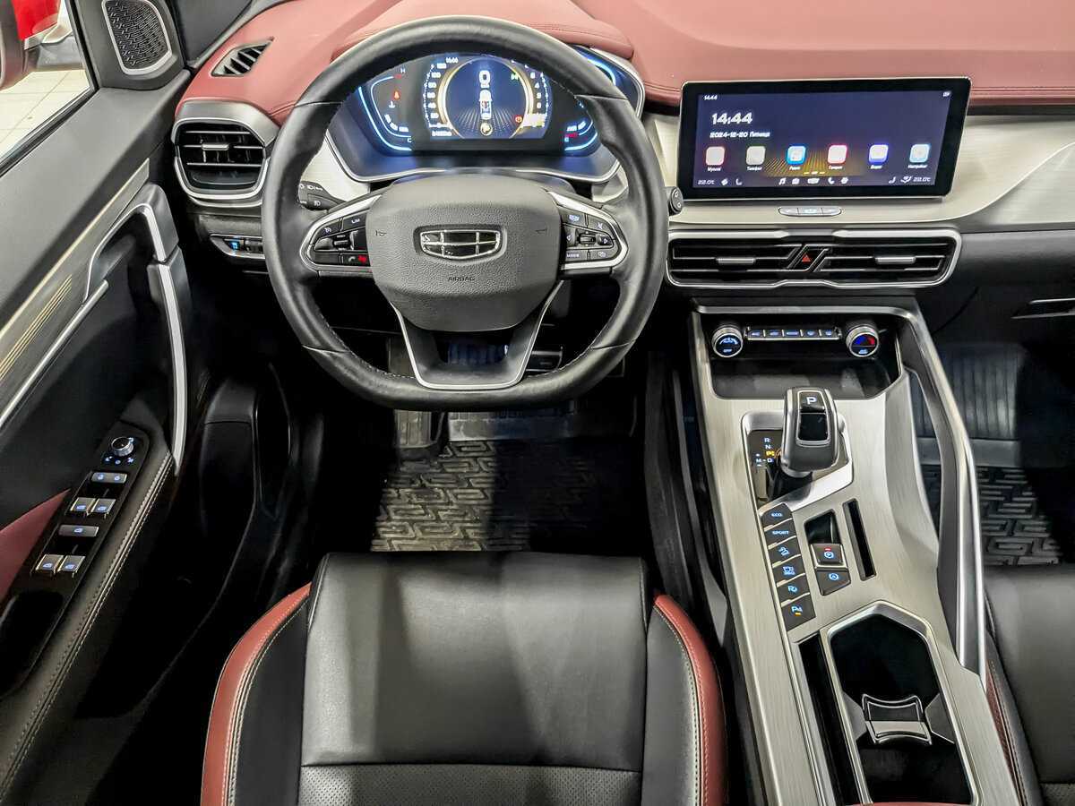 Geely Coolray с пробегом — 2022 год. Фото: #26