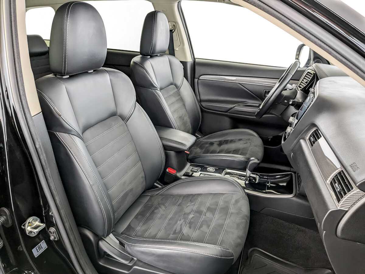 Mitsubishi Outlander с пробегом — 2021 год. Фото: #22