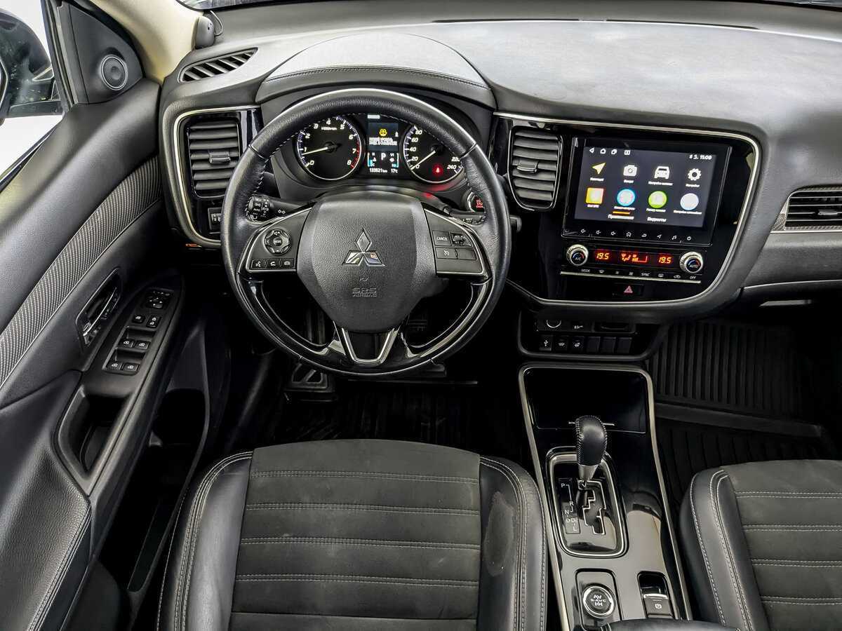 Mitsubishi Outlander с пробегом — 2021 год. Фото: #24