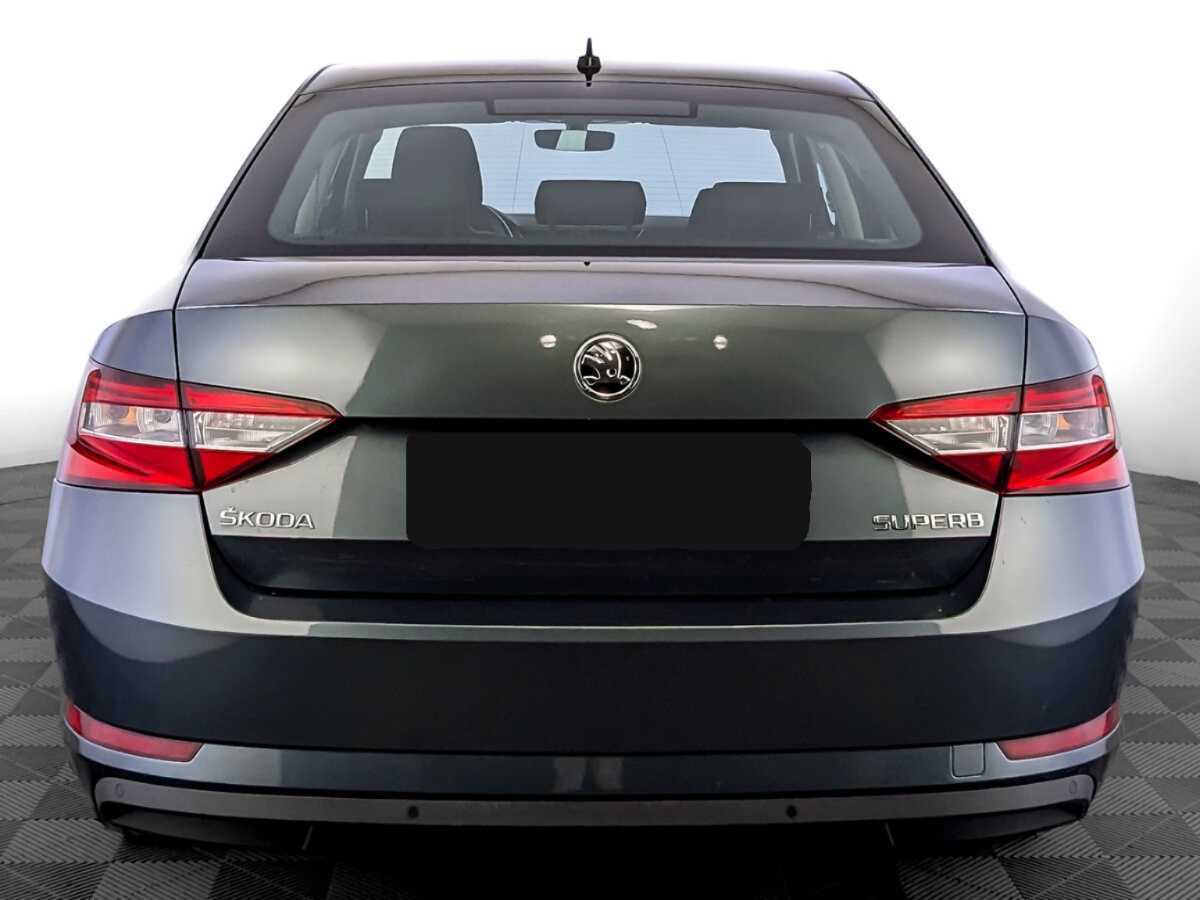 Skoda Superb с пробегом — 2019 год. Фото: #5