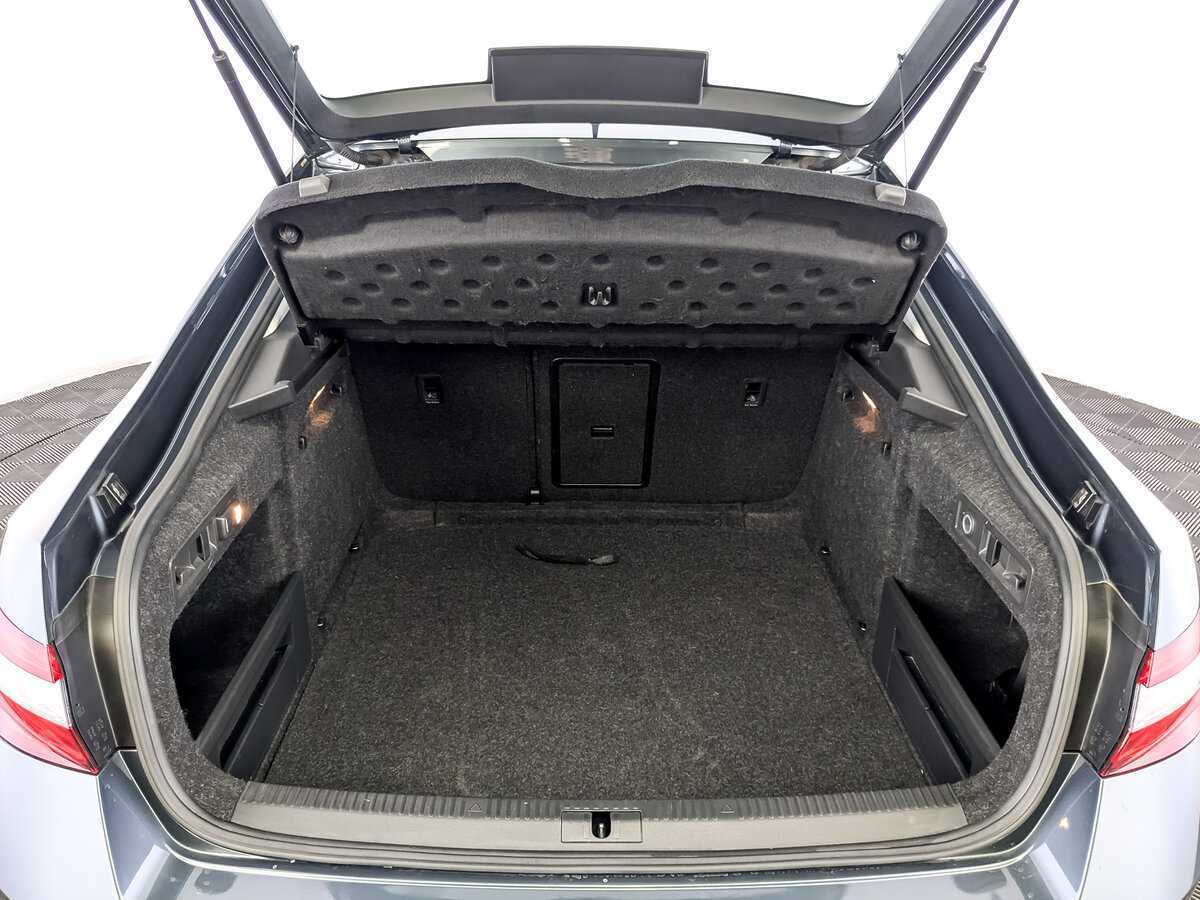 Skoda Superb с пробегом — 2019 год. Фото: #9