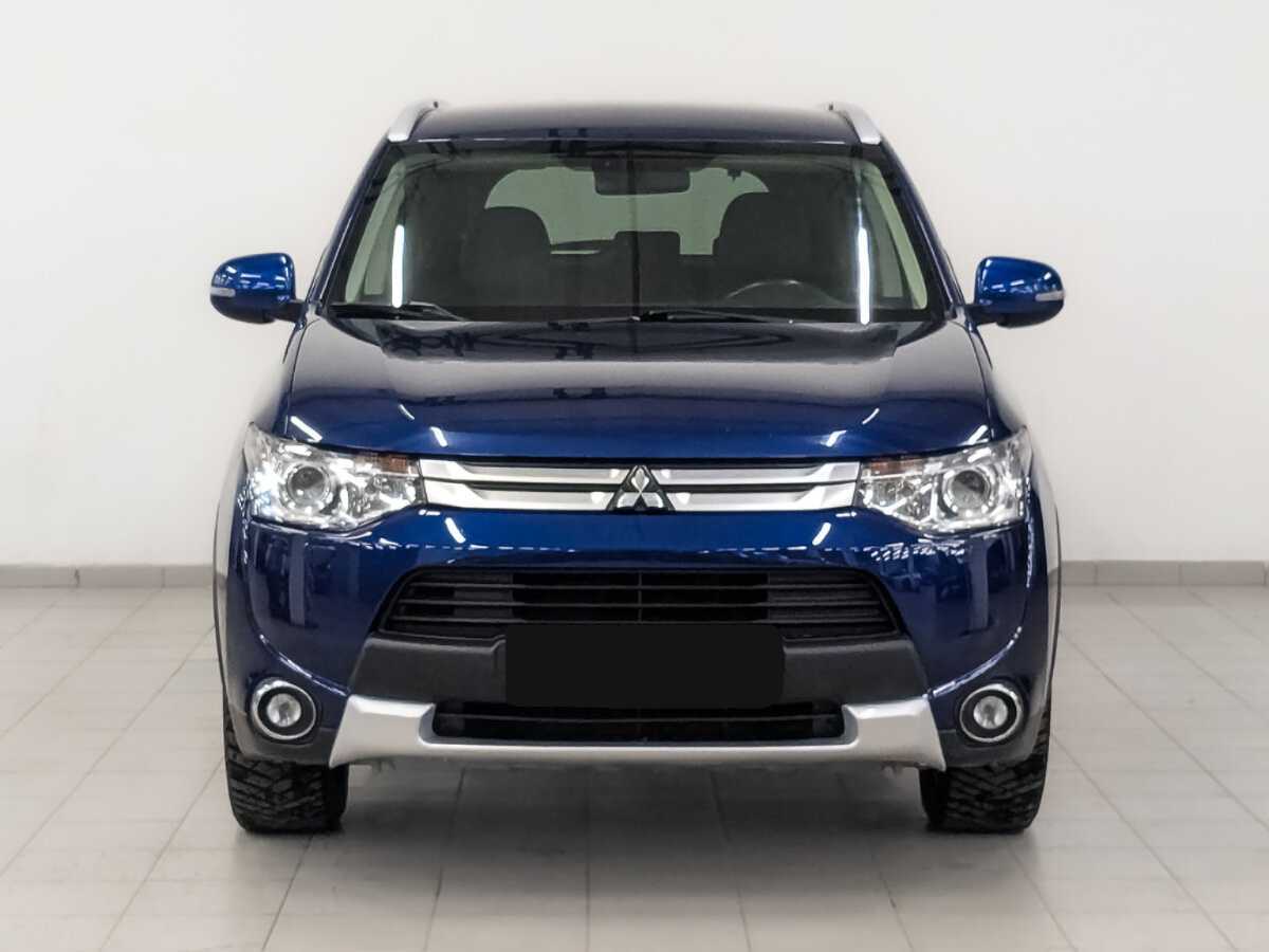 Mitsubishi Outlander с пробегом — 2014 год. Фото: #1