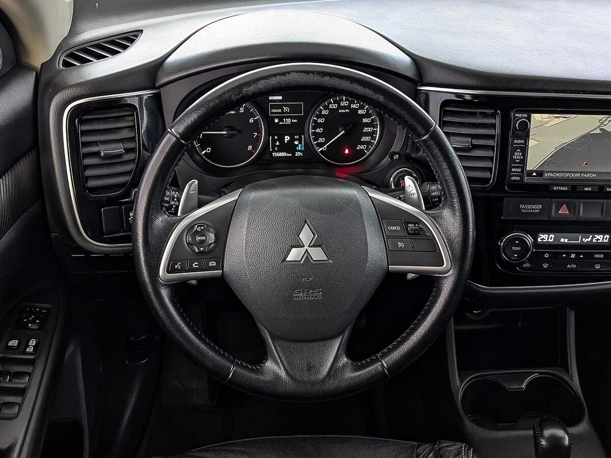 Mitsubishi Outlander с пробегом — 2014 год. Фото: #20