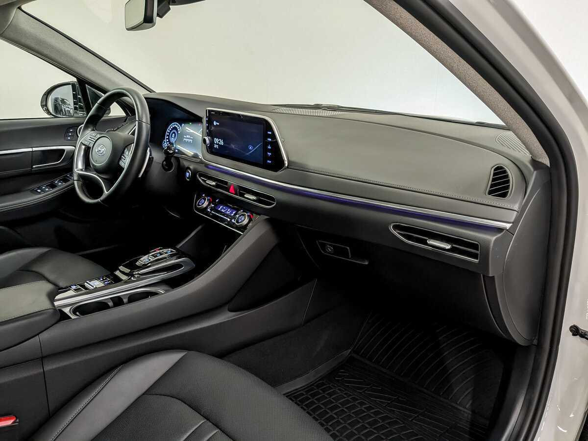 Hyundai Sonata с пробегом — 2022 год. Фото: #10