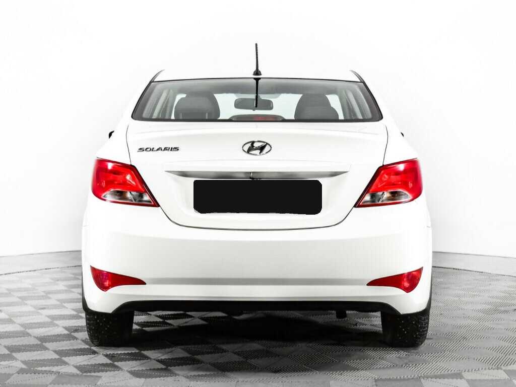 Hyundai Solaris с пробегом — 2016 год. Фото: #5