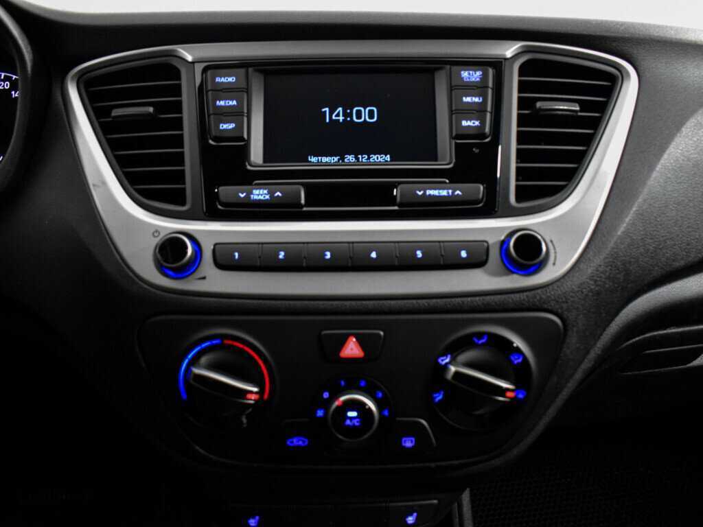 Hyundai Solaris с пробегом — 2017 год. Фото: #13