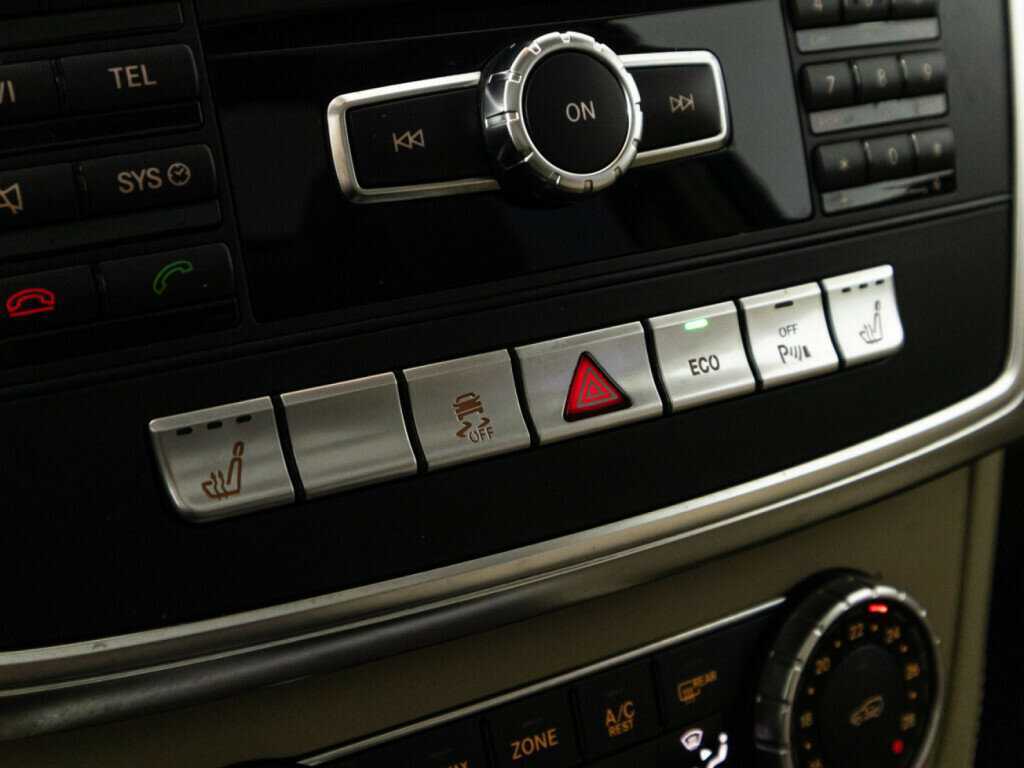 Mercedes-Benz M-Класс с пробегом — 2015 год. Фото: #16