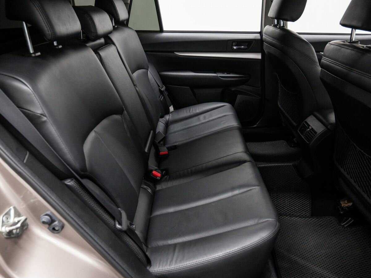 Subaru Outback с пробегом — 2012 год. Фото: #9