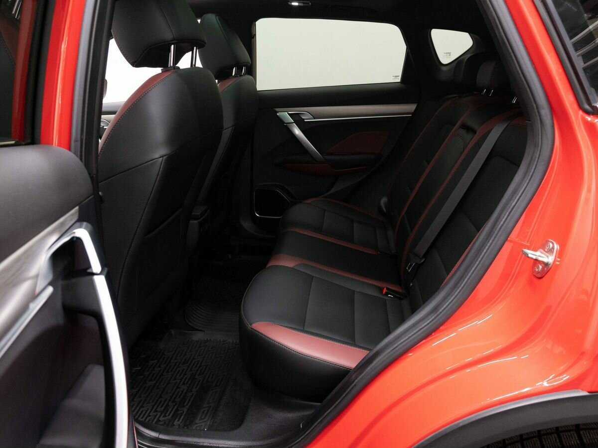 Geely Coolray с пробегом — 2021 год. Фото: #8