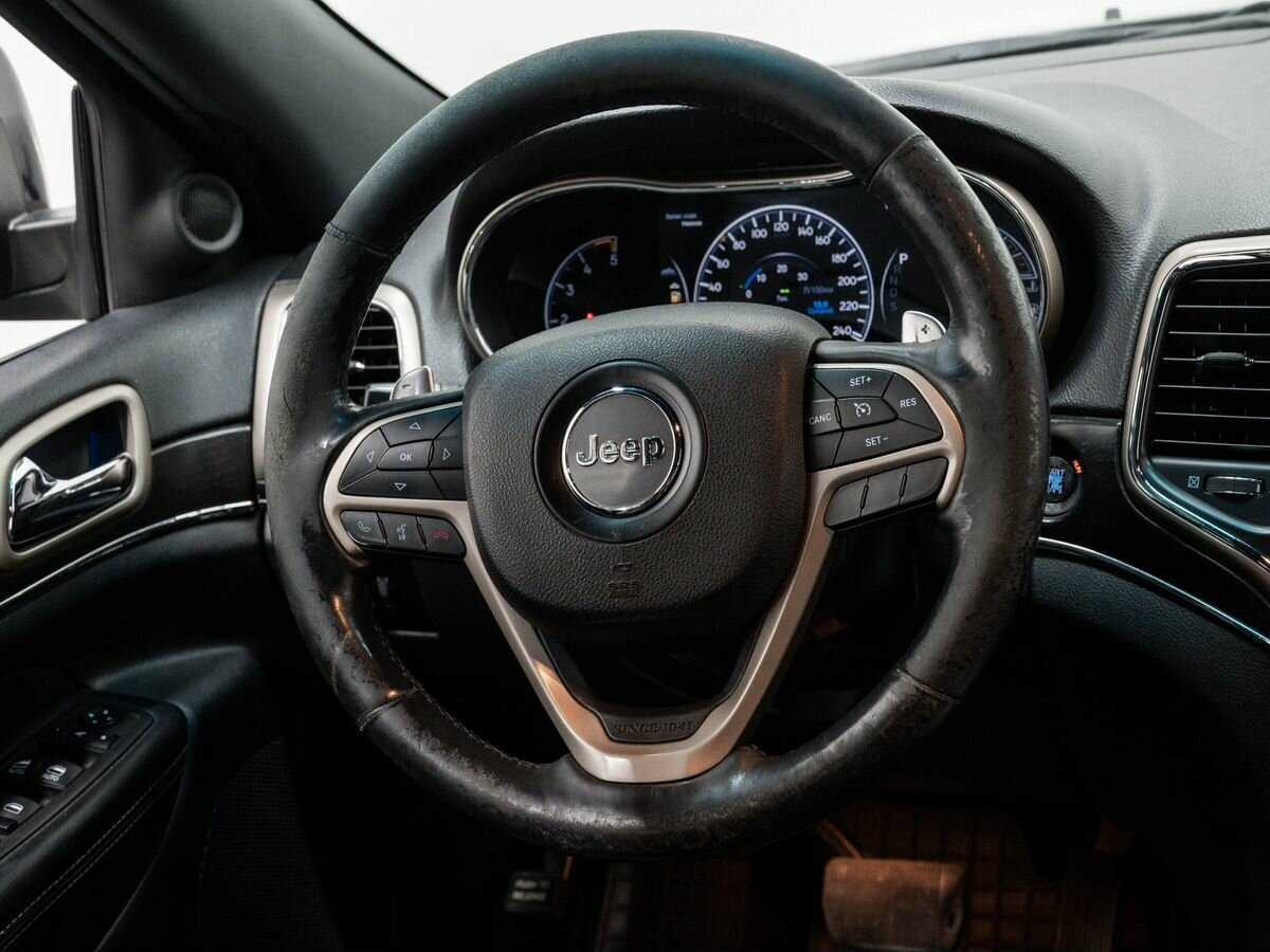 Jeep Grand Cherokee с пробегом — 2013 год. Фото: #11