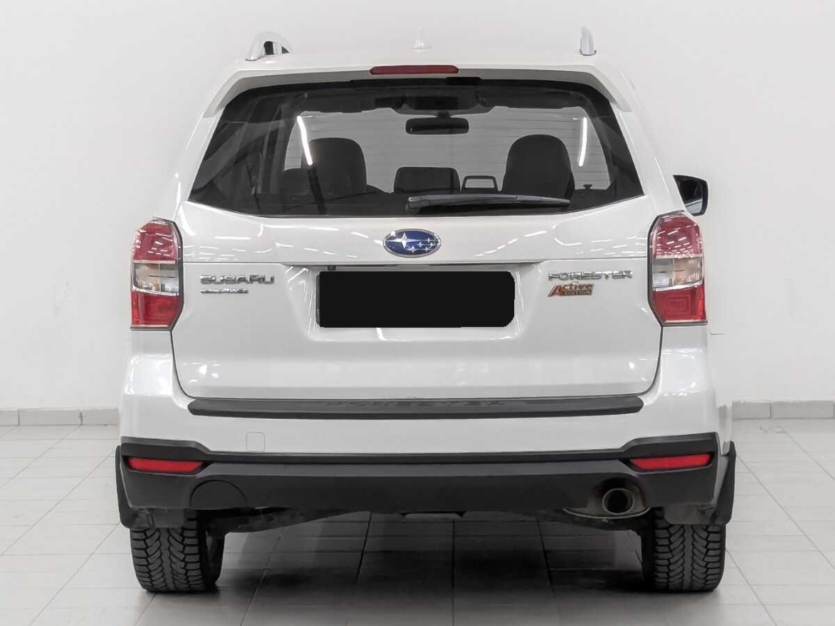Subaru Forester с пробегом — 2015 год. Фото: #5
