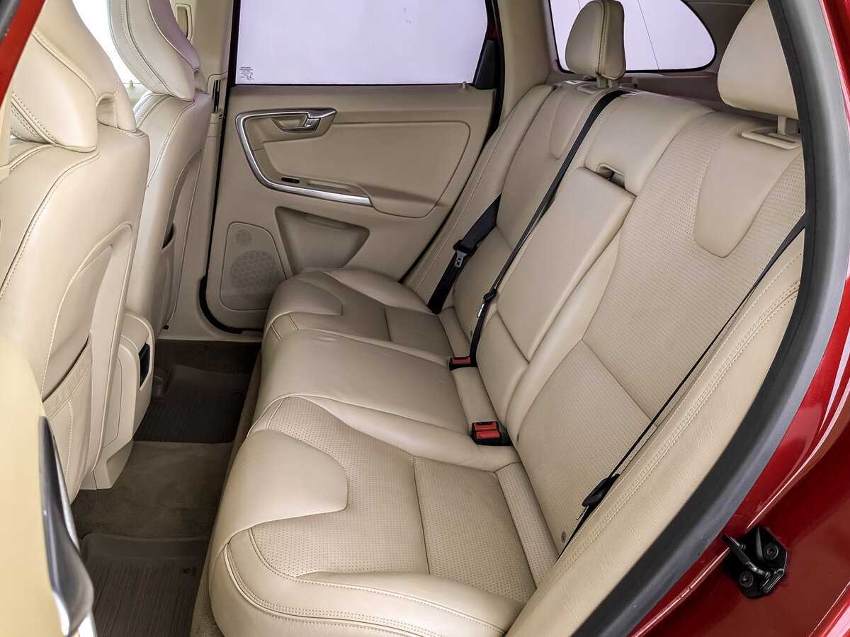 Volvo XC60 с пробегом — 2013 год. Фото: #11