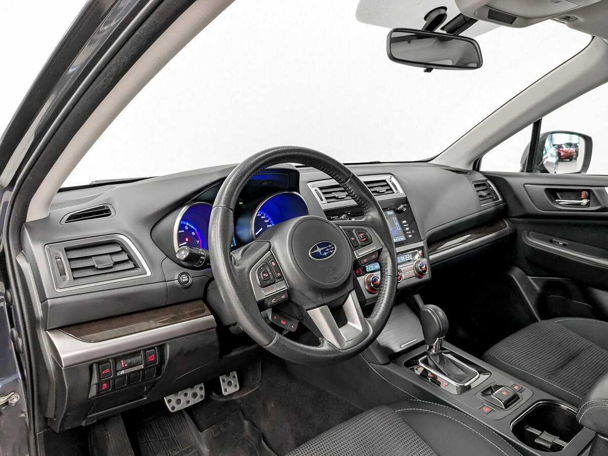 Subaru Outback с пробегом — 2015 год. Фото: #15