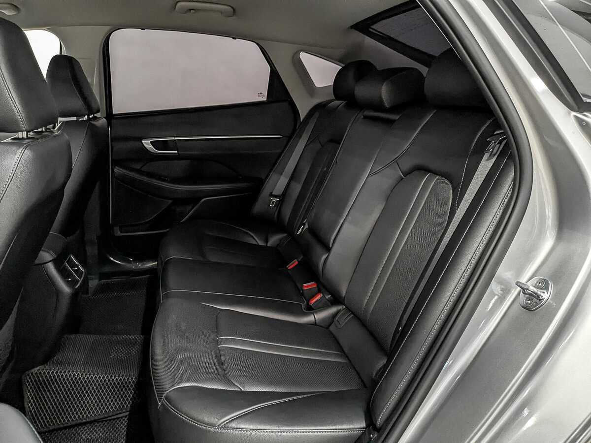 Hyundai Sonata с пробегом — 2022 год. Фото: #17